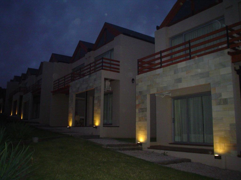 Posada Y Spa Las Golondrinas Sierra de la Ventana Exterior photo