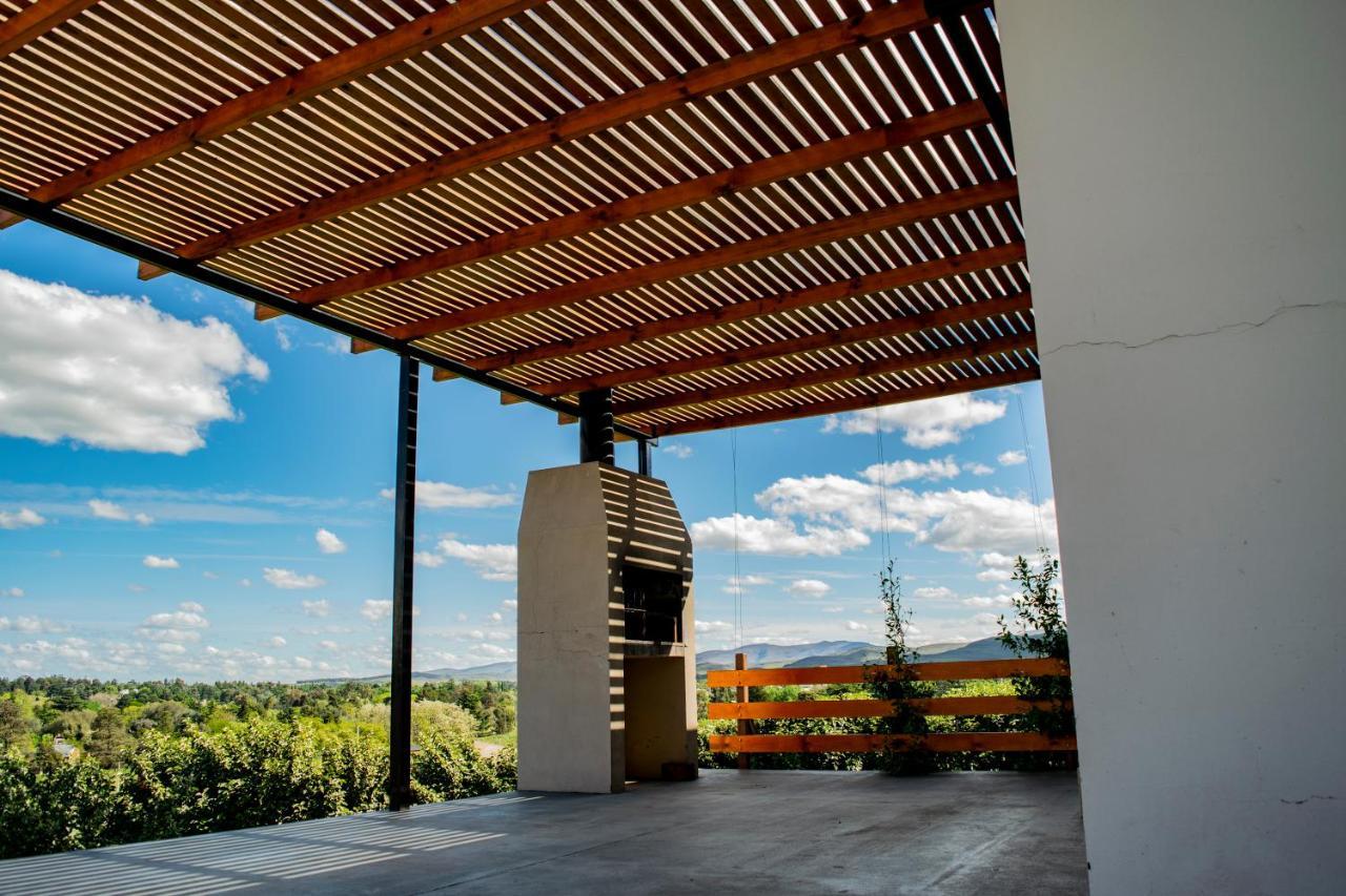 Posada Y Spa Las Golondrinas Sierra de la Ventana Exterior photo