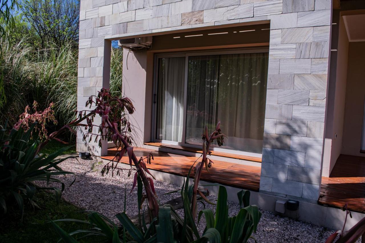 Posada Y Spa Las Golondrinas Sierra de la Ventana Exterior photo